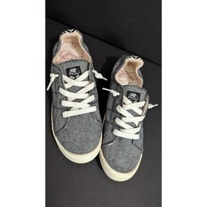Roxy Gray and White Women's Sneakers